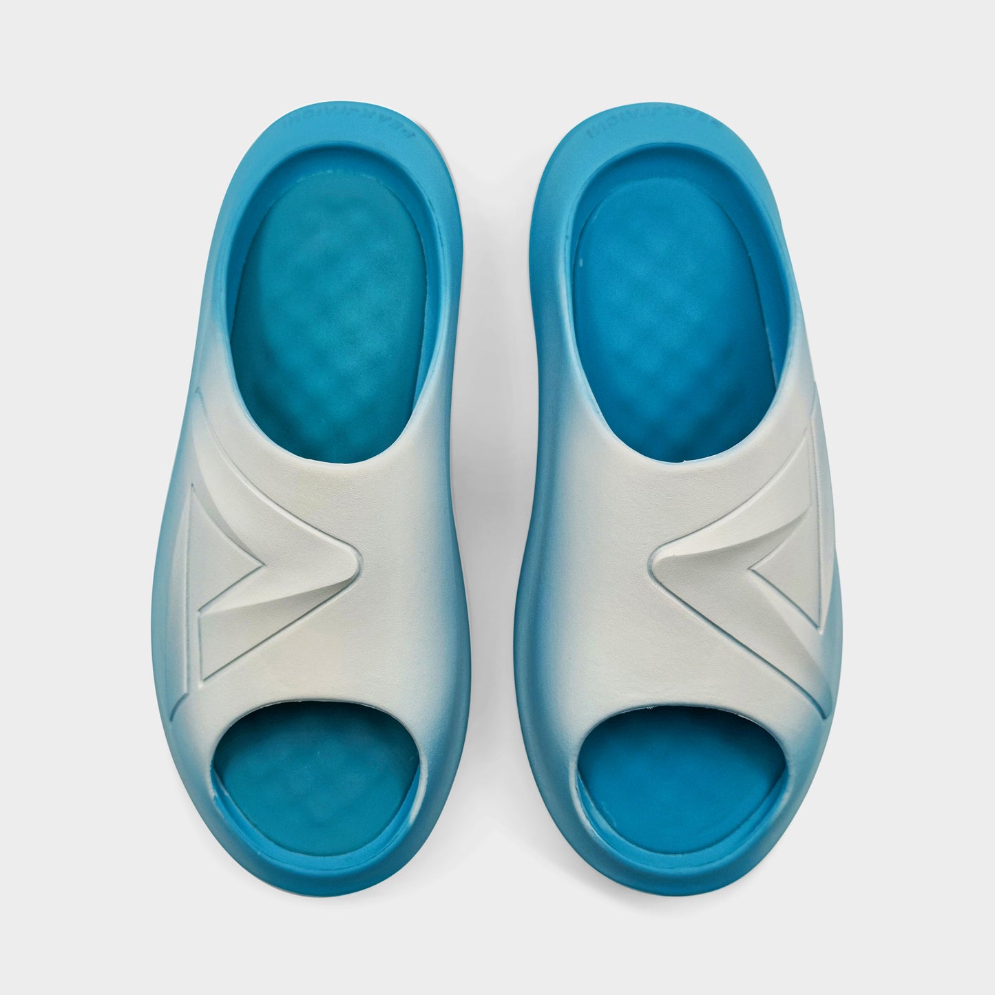 Peak Taichi Slippers